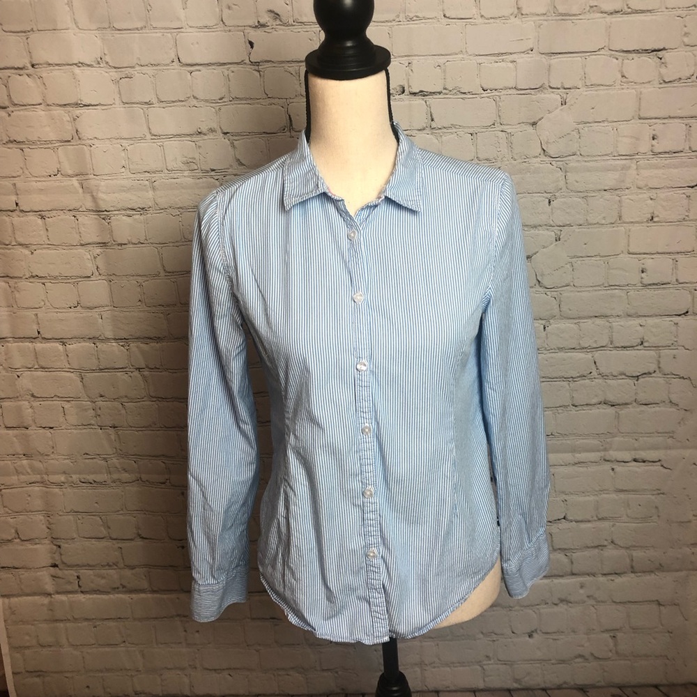 Tommy Hilfiger Button Front Shirt - Picture 2 of 6